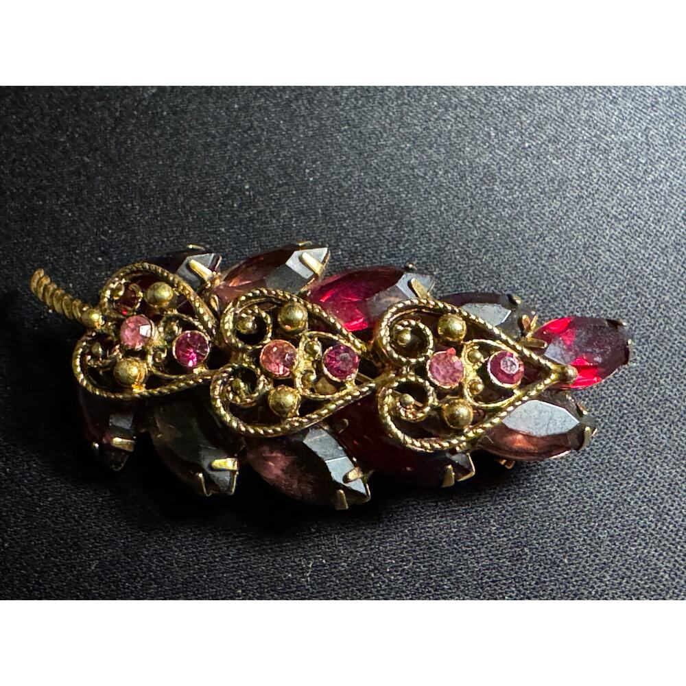 Vintage Leaf Fuchsia Pink Juliana Rhinestone Gold Tone Brooch